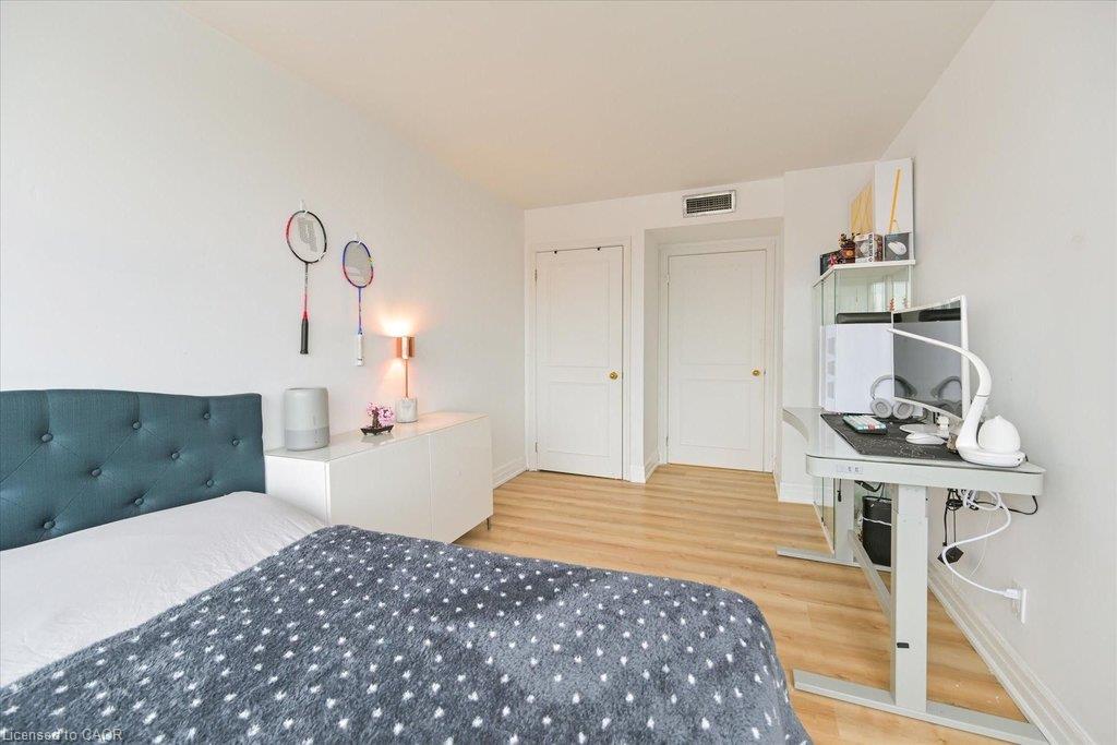 2210-1 Palace Pier Court Property Photo 15