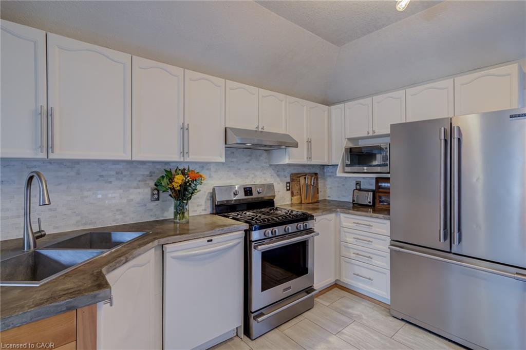125 Jelly Street Property Photo 11