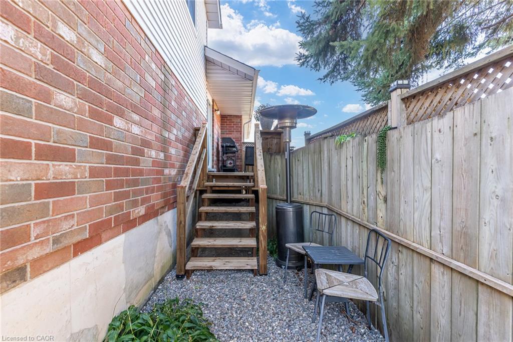 125 Jelly Street Property Photo 32