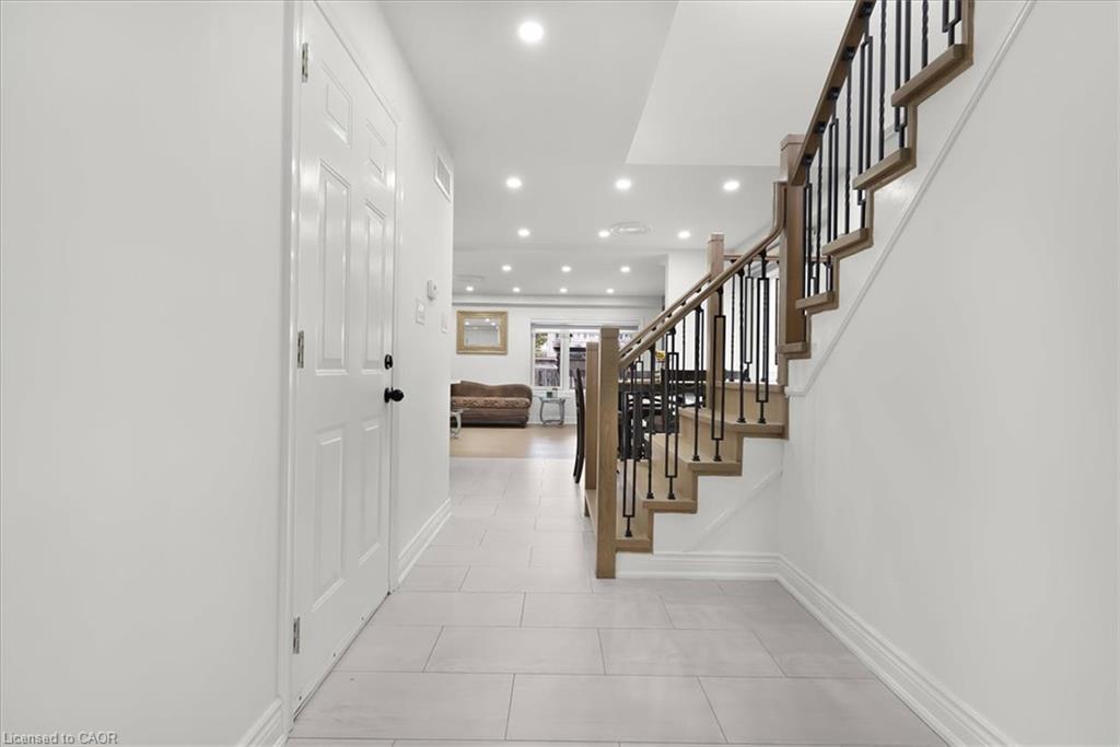 22 Indigo Street Property Photo 4