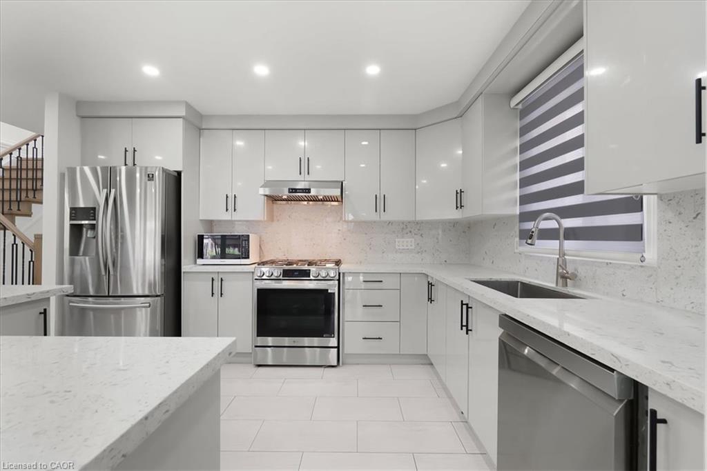 22 Indigo Street Property Photo 11