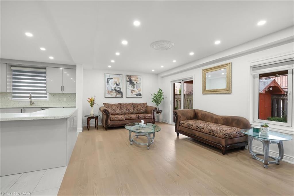 22 Indigo Street Property Photo 14