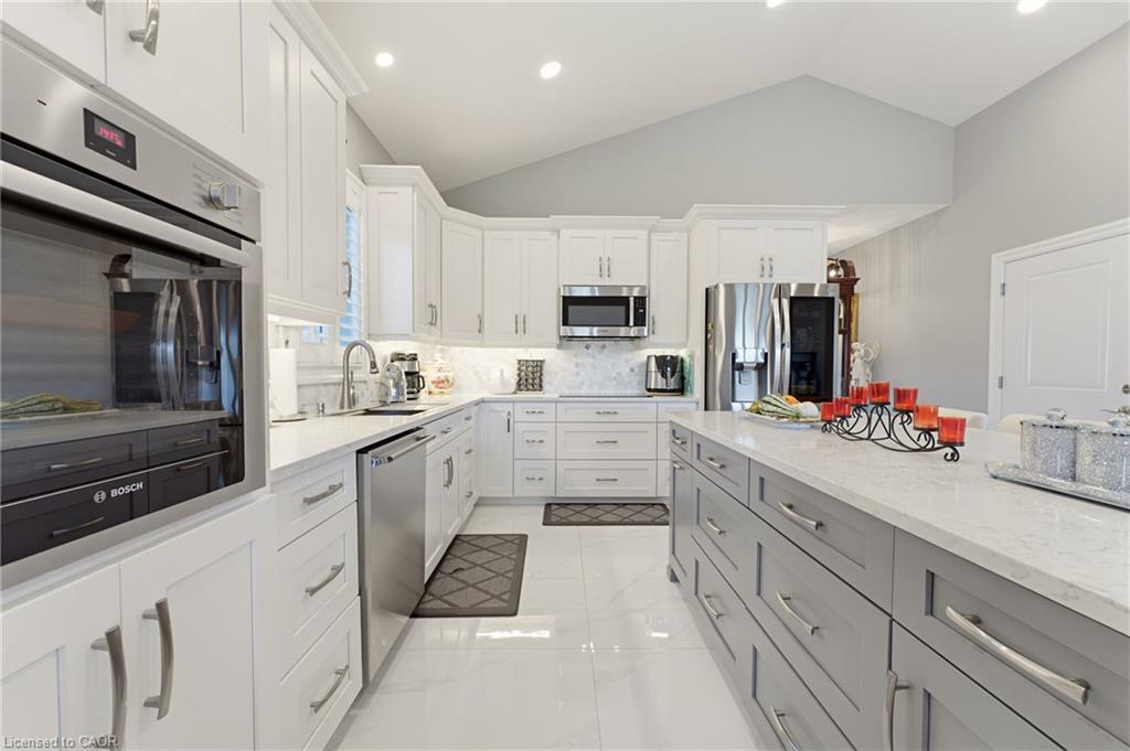 24 Winchester Crescent Property Photo 10