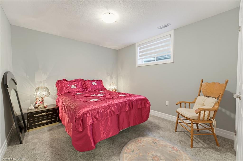 24 Winchester Crescent Property Photo 28