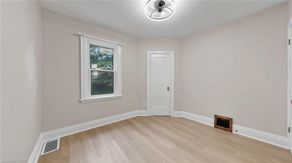 59 Longwood Road N Property Photo 10