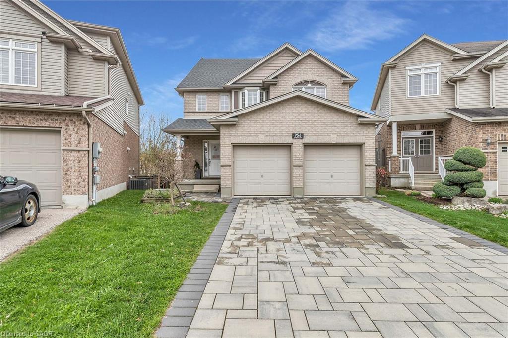 956 Banffshire Court Property Photo 1