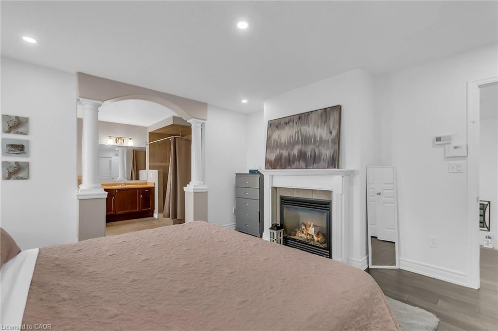 956 Banffshire Court Property Photo 25