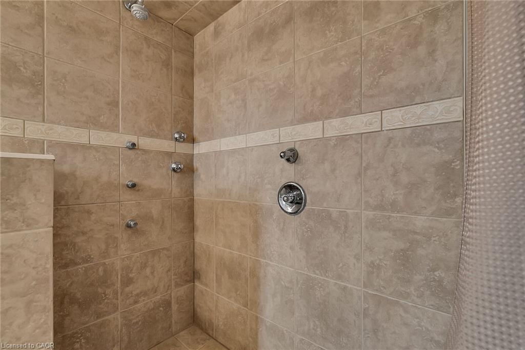 956 Banffshire Court Property Photo 29