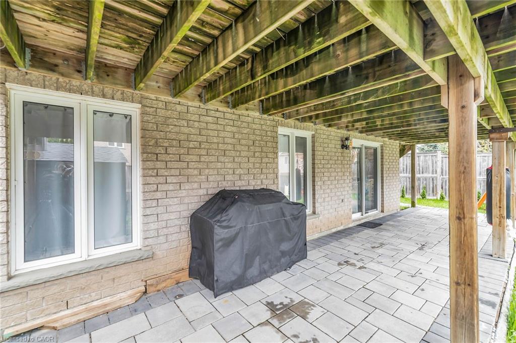 956 Banffshire Court Property Photo 41