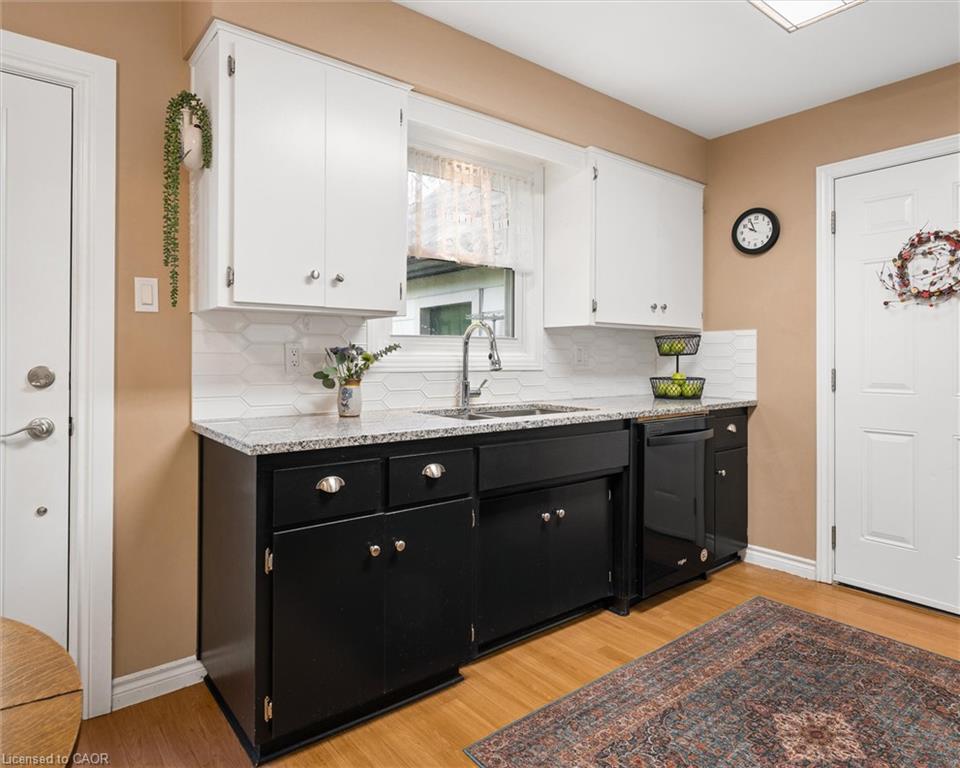 40 Water Street Property Photo 15