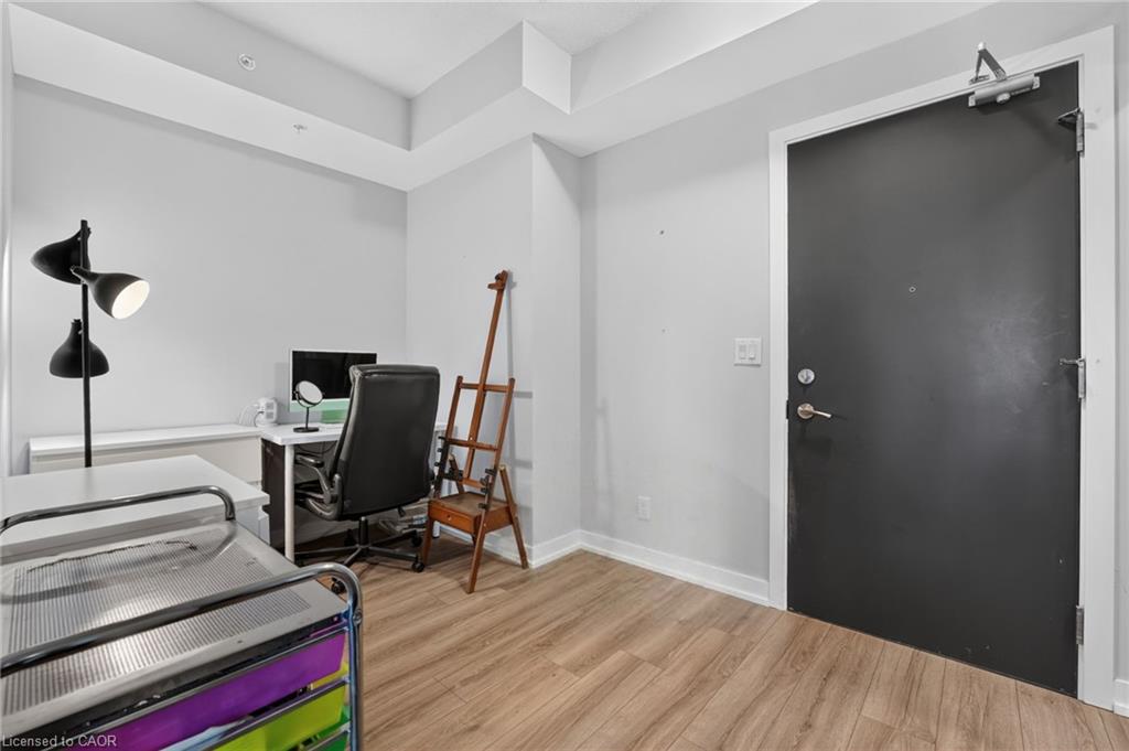 412-550 North Service Road Property Photo 16