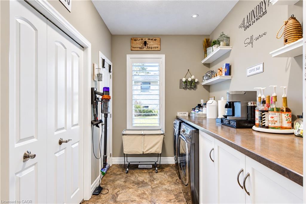 71 Centre Street Property Photo 24