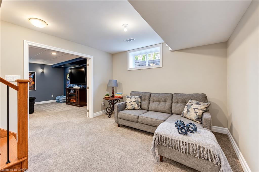 71 Centre Street Property Photo 28