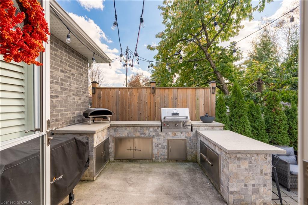71 Centre Street Property Photo 35