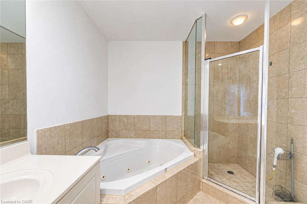 703-1900 The Collegeway Property Photo 29
