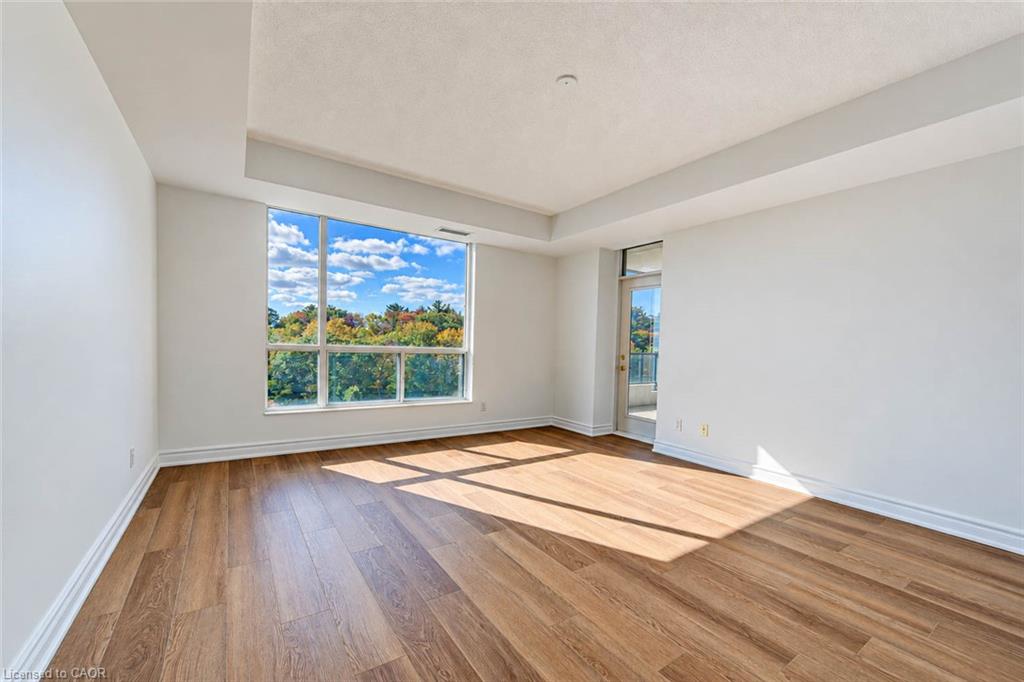 703-1900 The Collegeway Property Photo 31