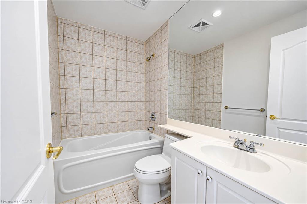 703-1900 The Collegeway Property Photo 34