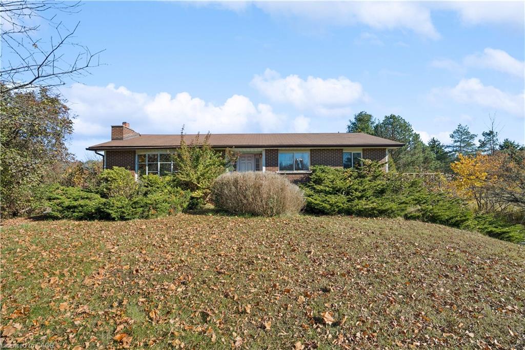 8350 Highway 7 Property Photo 1