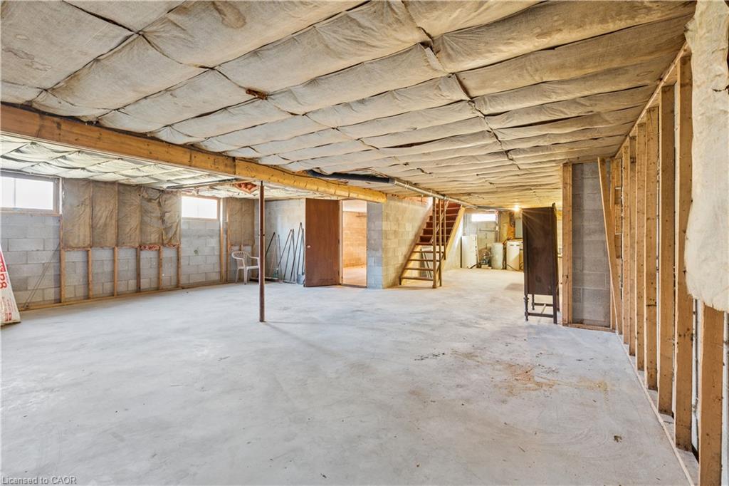 8350 Highway 7 Property Photo 29