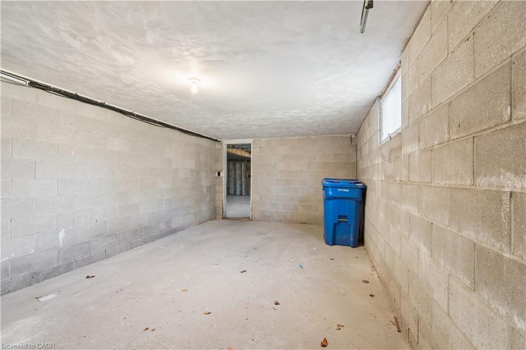 8350 Highway 7 Property Photo 33