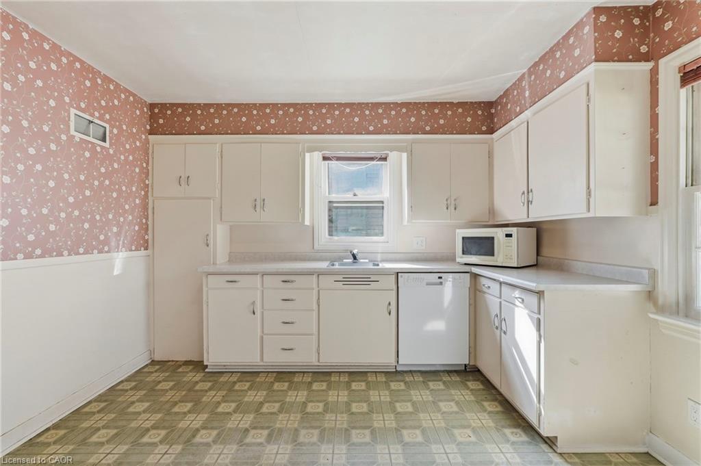 55 Lakeview Avenue Property Photo 13