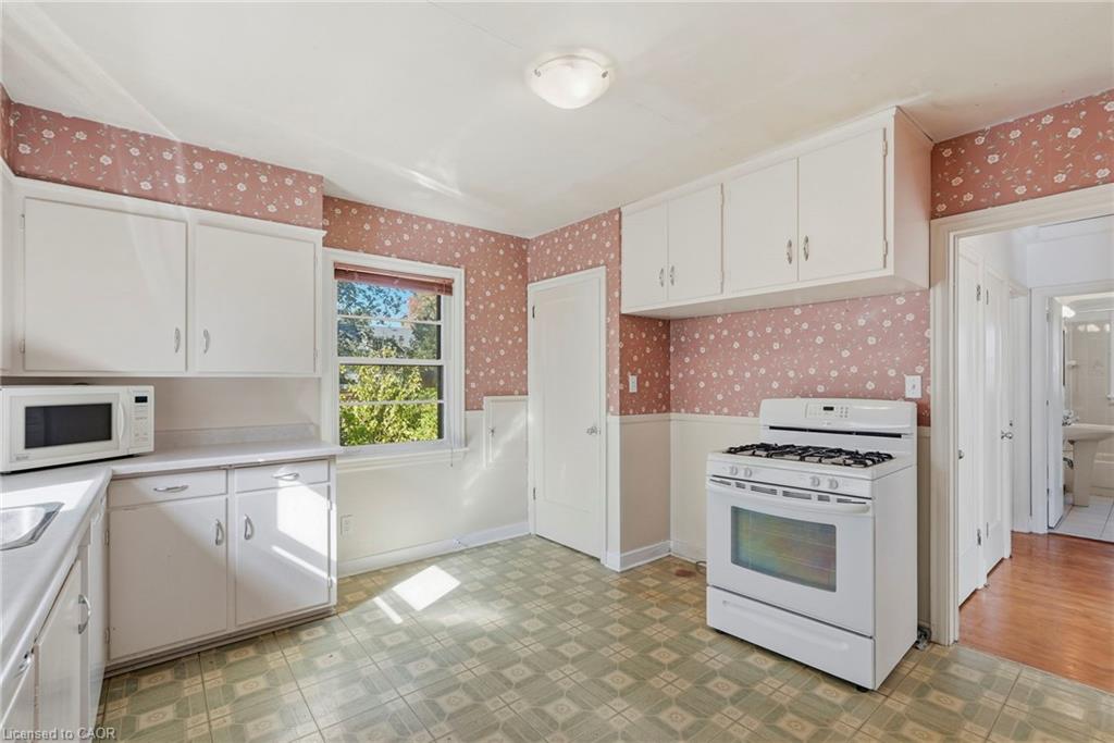 55 Lakeview Avenue Property Photo 14