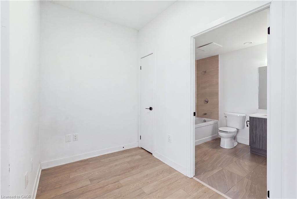 302-2782 Barton Street E Property Photo 13
