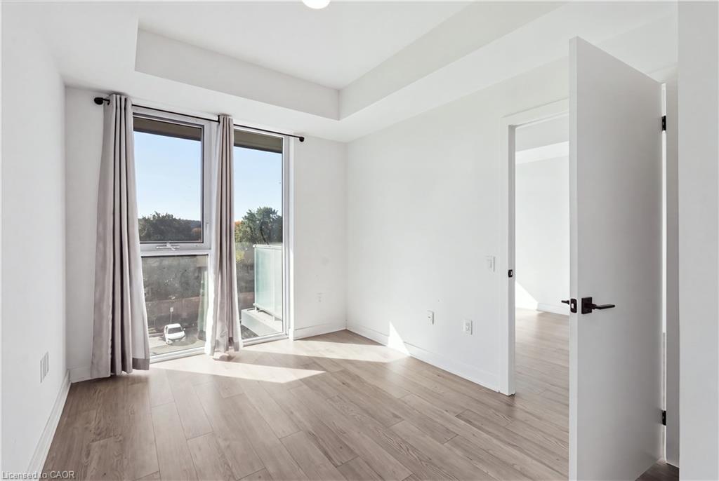 302-2782 Barton Street E Property Photo 17