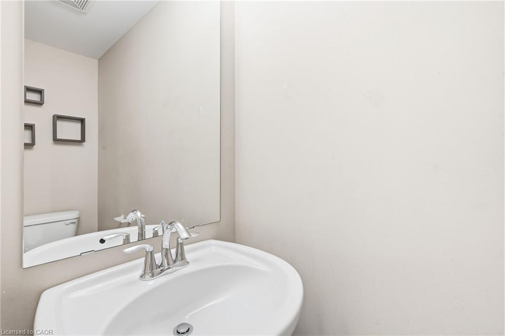 10-362 Plains Road E Property Photo 18