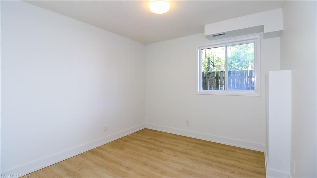 2-94 Sanford Street Property Photo 6