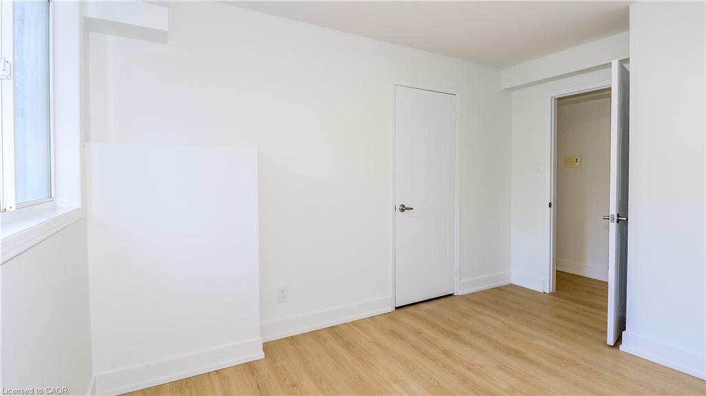 2-94 Sanford Street Property Photo 7