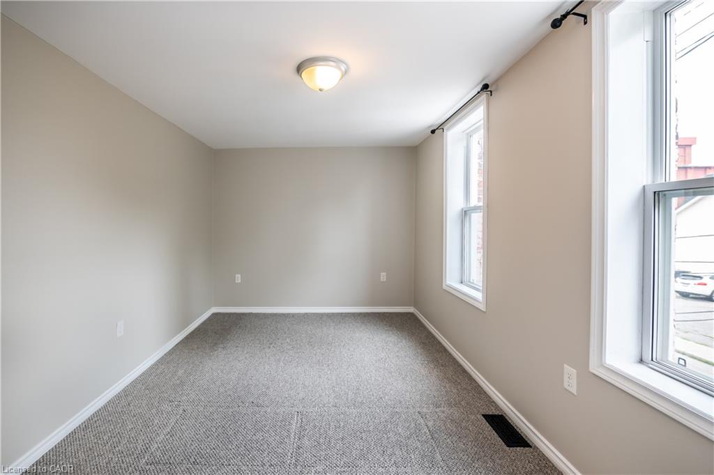 10 Douglas Avenue Property Photo 13
