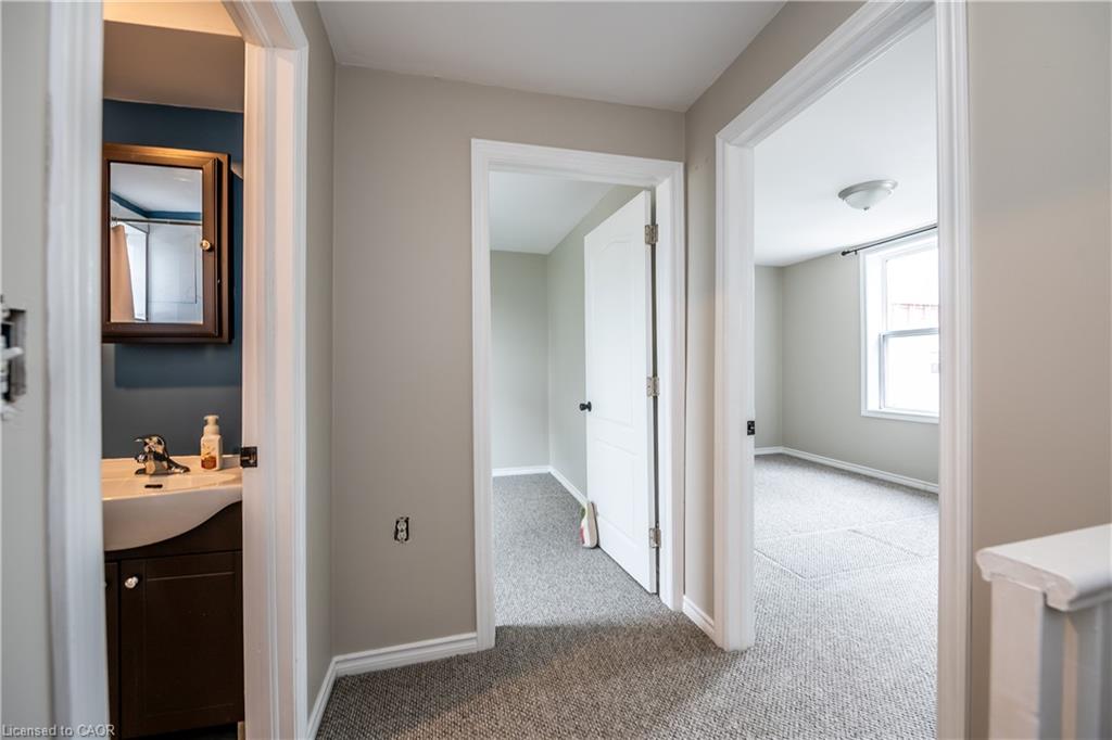 10 Douglas Avenue Property Photo 16