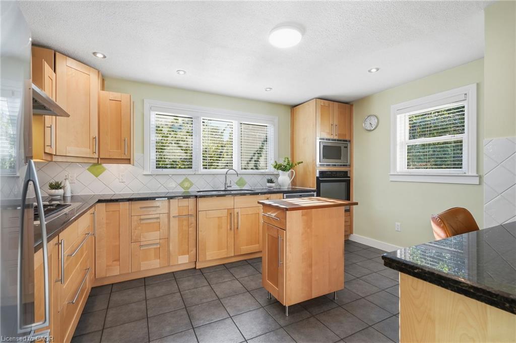 313 North Shore Boulevard W Property Photo 11