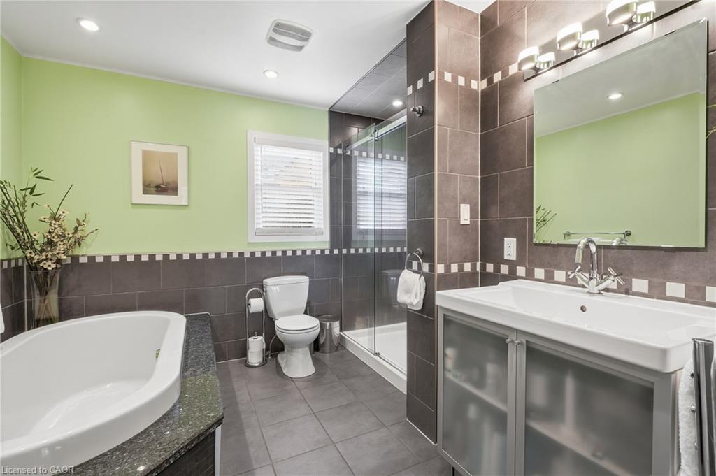 313 North Shore Boulevard W Property Photo 24