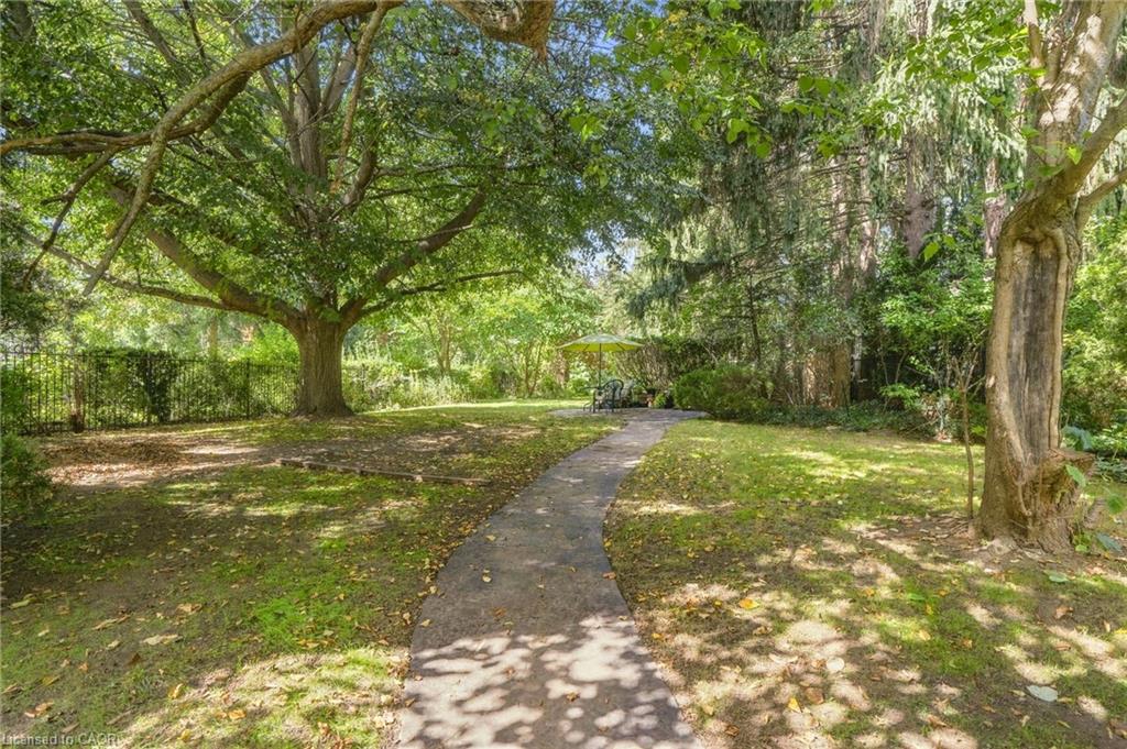 313 North Shore Boulevard W Property Photo 40