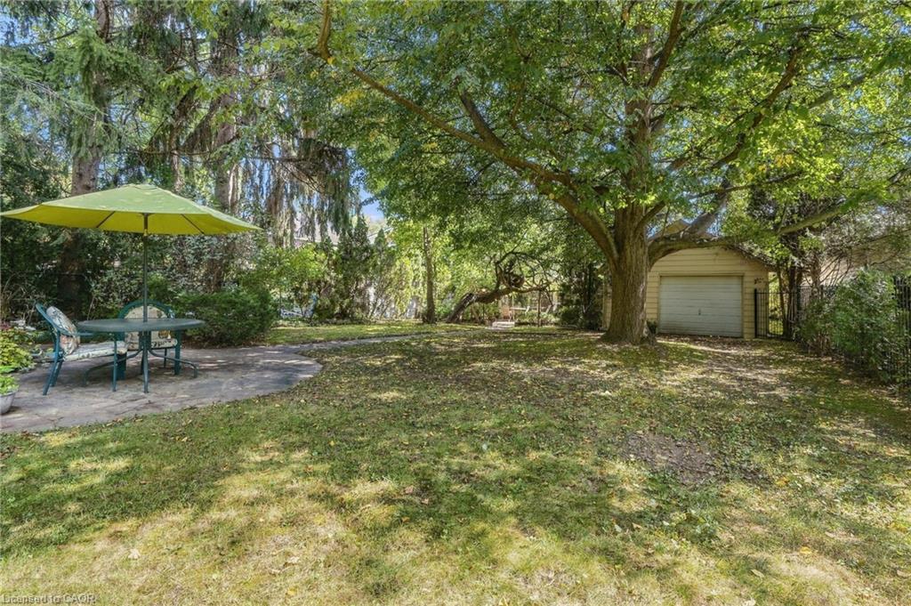 313 North Shore Boulevard W Property Photo 42