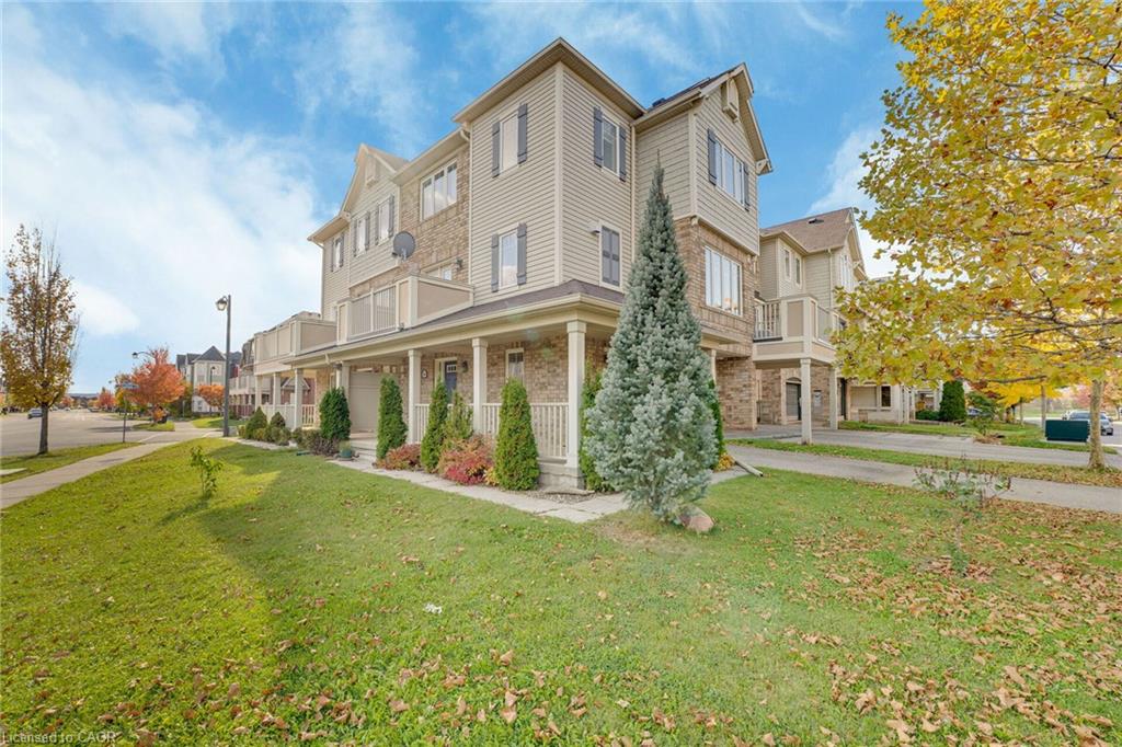890 Fowles Court Property Photo 4
