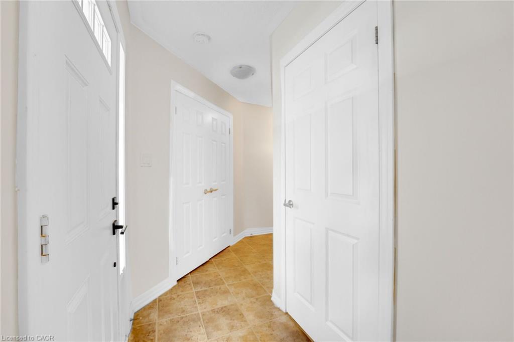 890 Fowles Court Property Photo 8