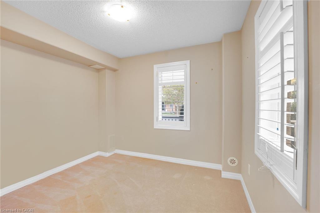 890 Fowles Court Property Photo 9