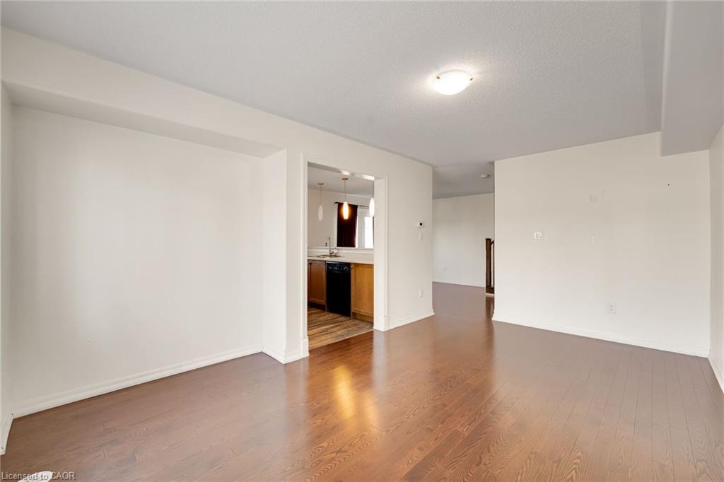 890 Fowles Court Property Photo 18