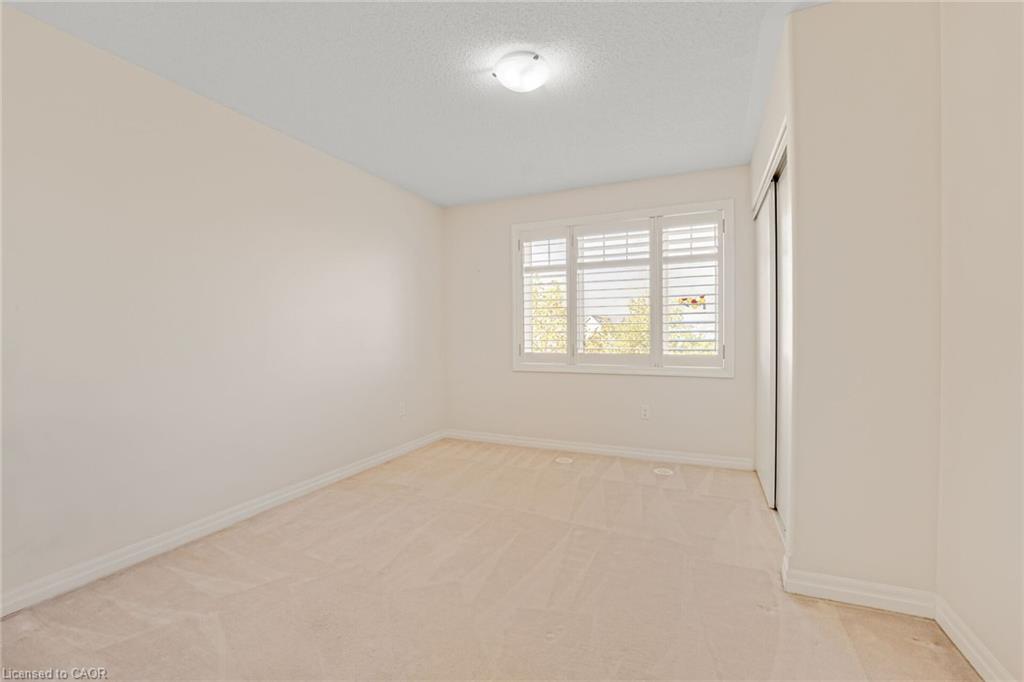 890 Fowles Court Property Photo 30