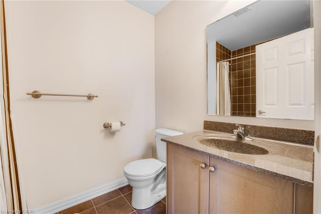 890 Fowles Court Property Photo 32