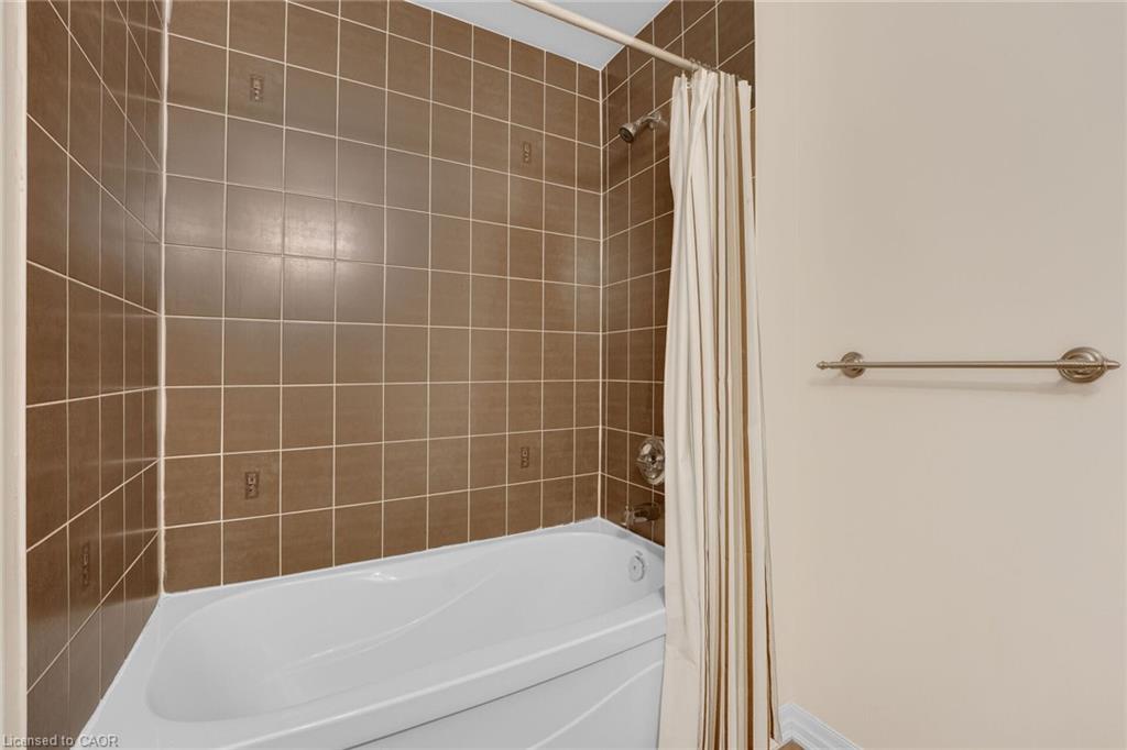 890 Fowles Court Property Photo 33