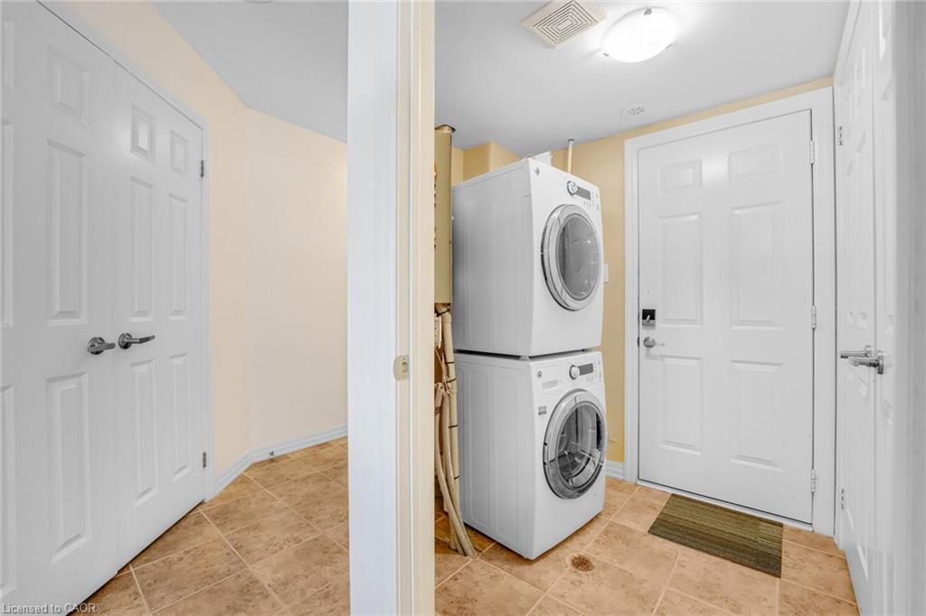 890 Fowles Court Property Photo 38