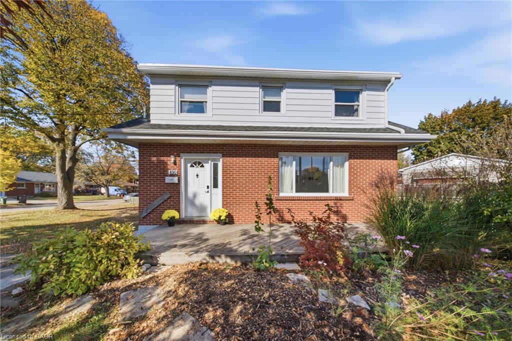 490 Speedvale Avenue E Property Photo 3