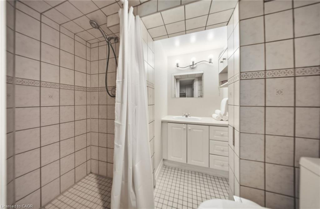 490 Speedvale Avenue E Property Photo 35
