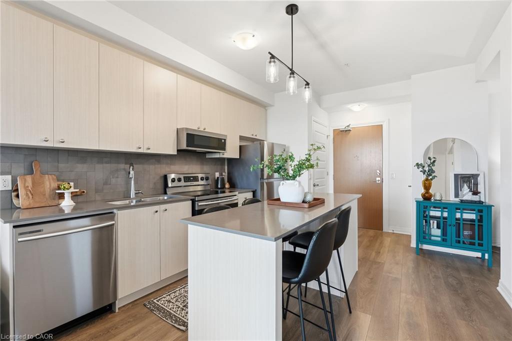 424-1105 Leger Way Property Photo 8