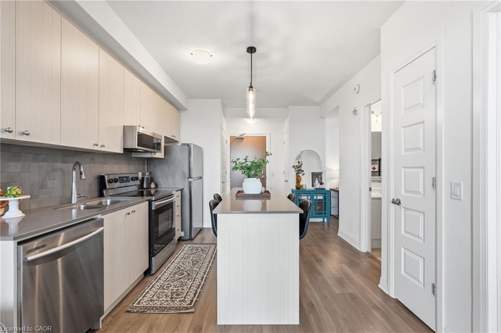 424-1105 Leger Way Property Photo 10