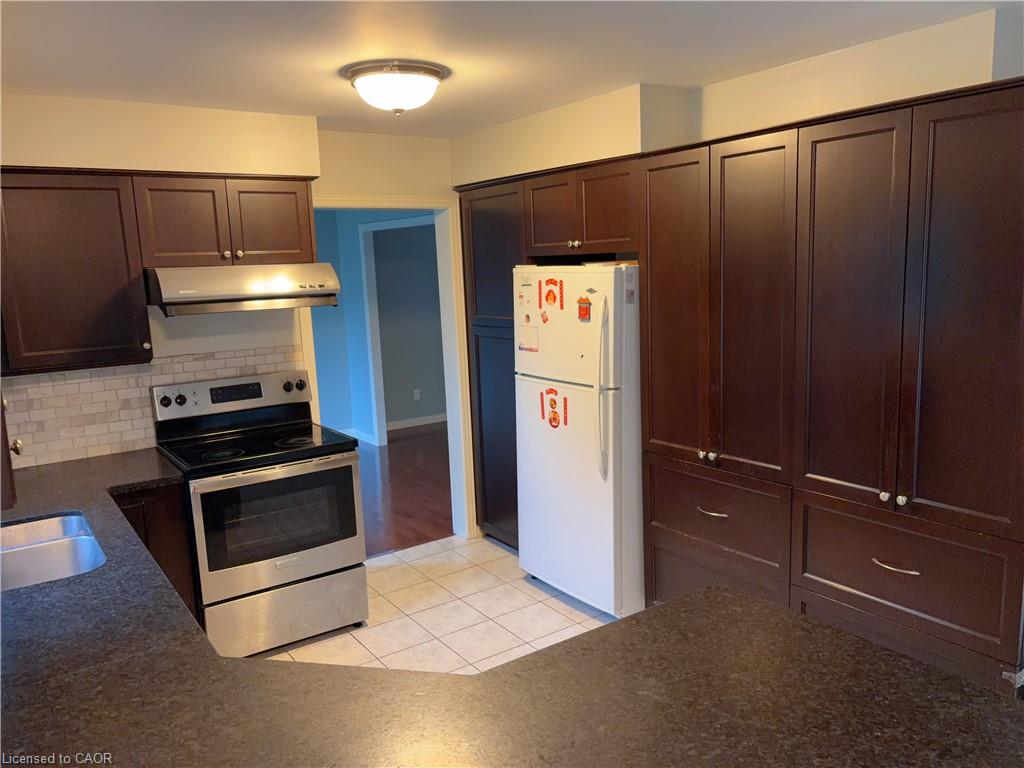 535 Cairncroft Place Property Photo 7